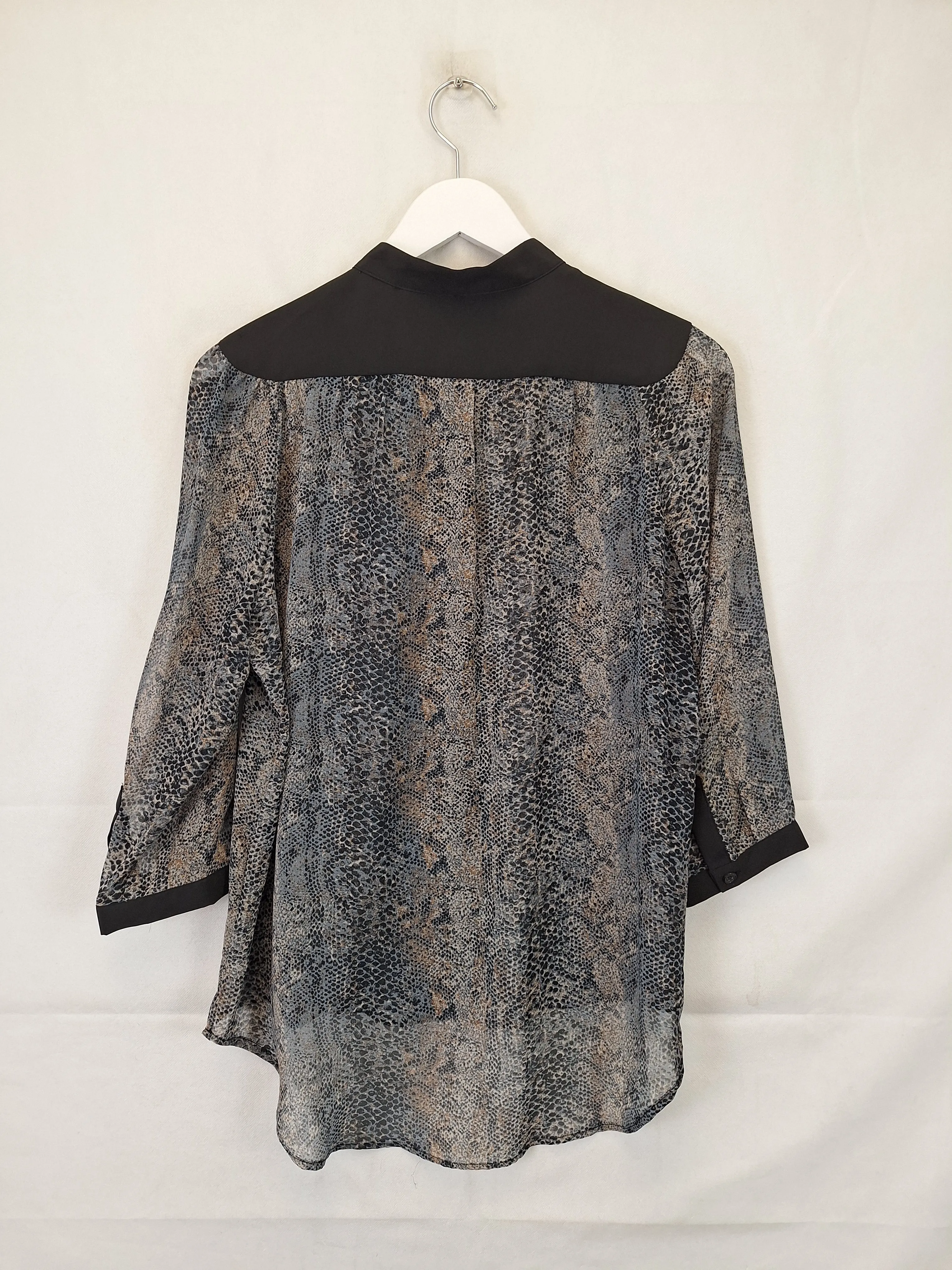 Assorted Brands Edgy Sheer Croc Collared Top Size 12