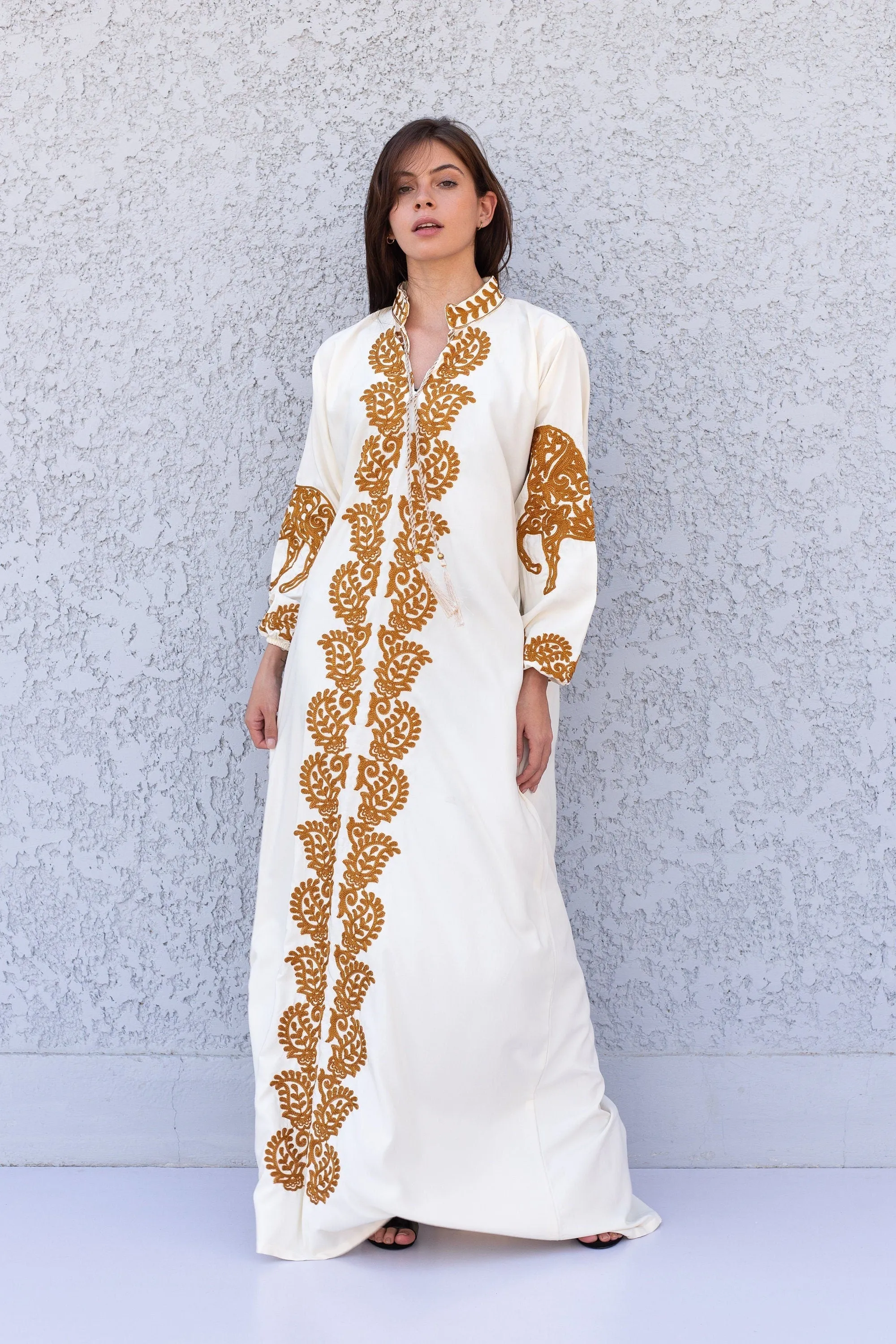 Beautiful White Cotton caftan for women, embroidered long sleeve Kaftan, Caftan maxi dress, Caftans for women, cotton caftan, caftans