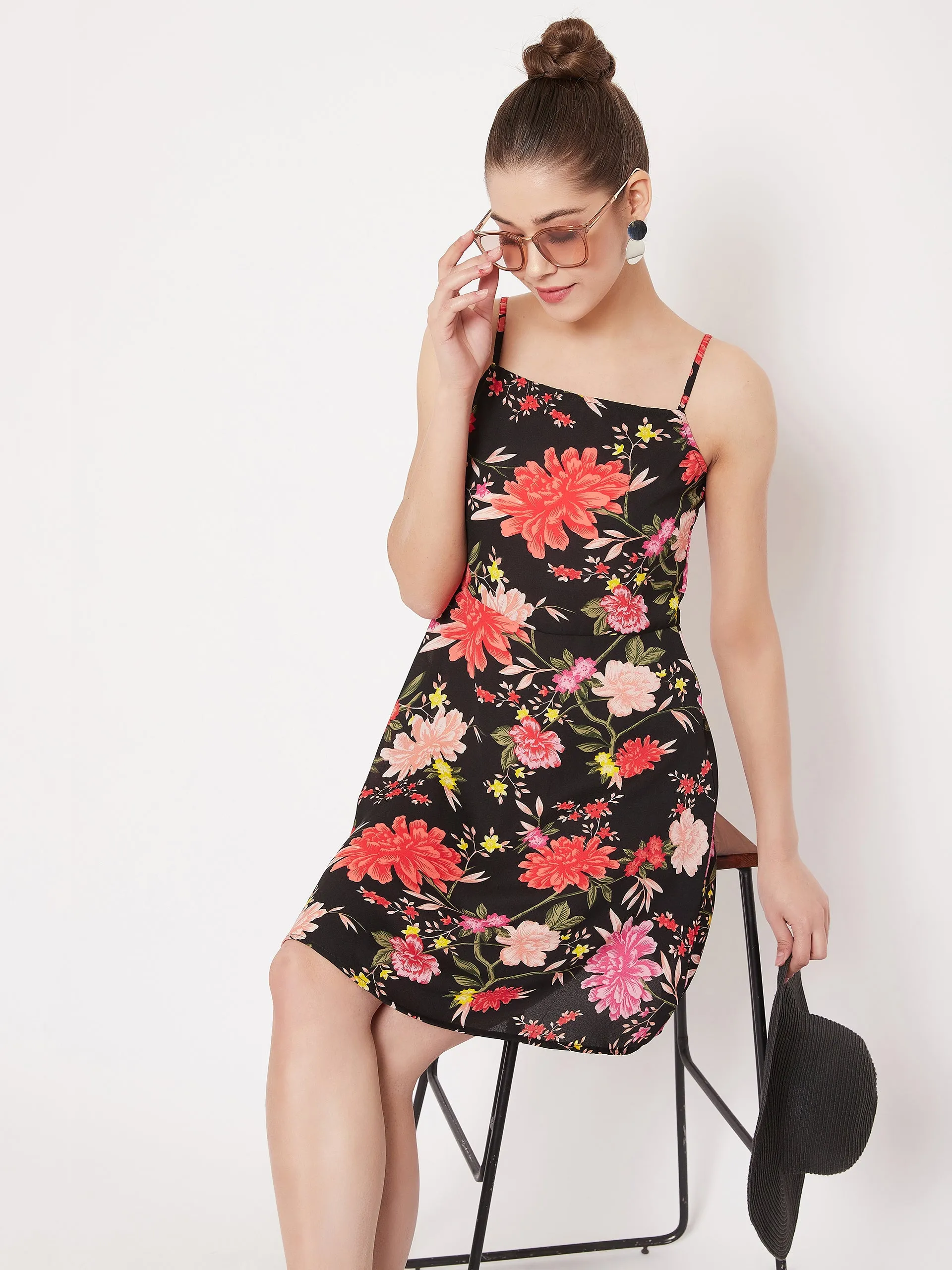 Berrylush Women Black Floral Printed Fit & Flare Mini Dress