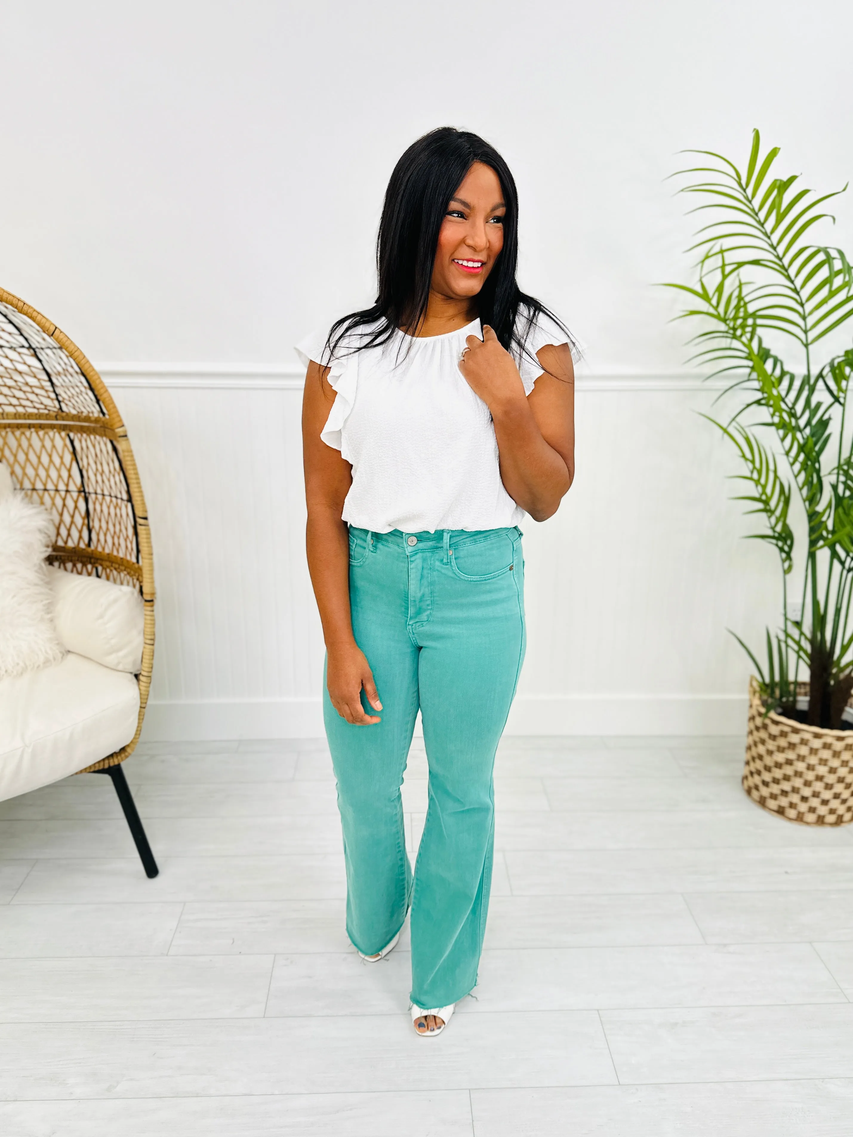 Judy Blue Totally Topaz Tummy Control Flare Jeans in Reg/Curvy