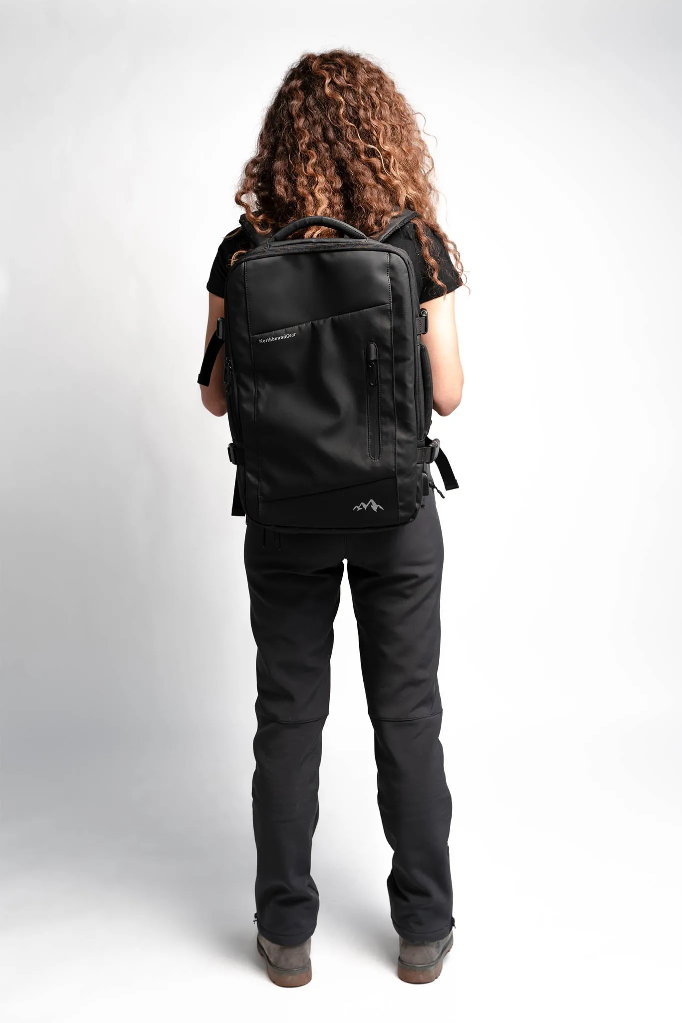 "Voyager" Expandable Backpack 26L / 38L with Built-in Rain Coat